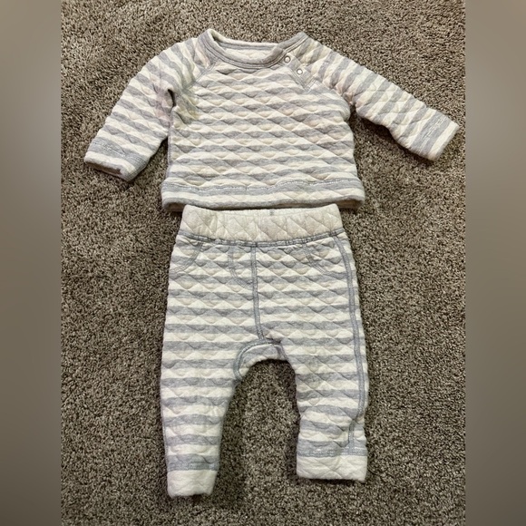 Striped Baby Outfit Set - Picture 1 of 6